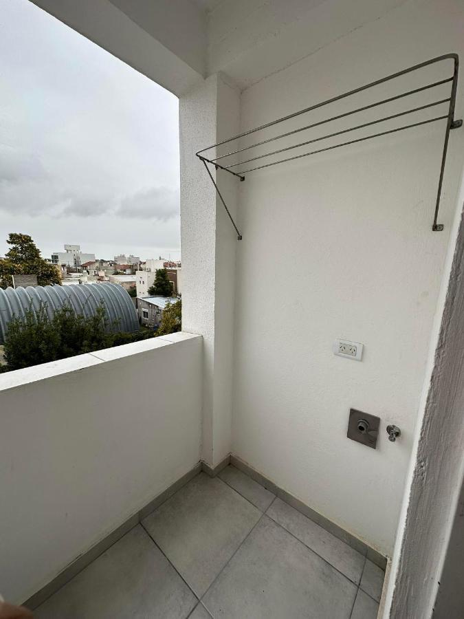 Departamento Por Dia Para 4 Personas Con Cochera Cubierta En Bahia Blanca Bahía Blanca Exterior foto